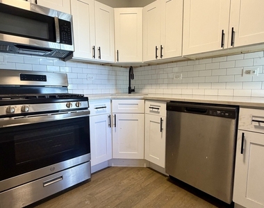 2701 N Whipple Street - Photo Thumbnail 5
