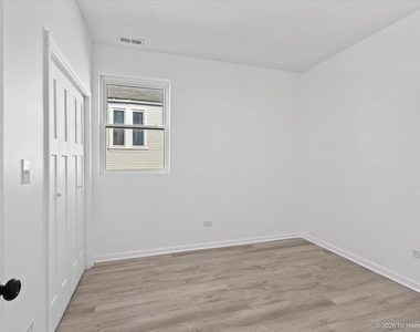 6346 S Evans Avenue - Photo Thumbnail 4