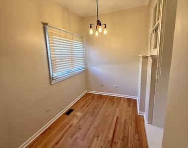 1906 W Byron Street - Photo Thumbnail 14