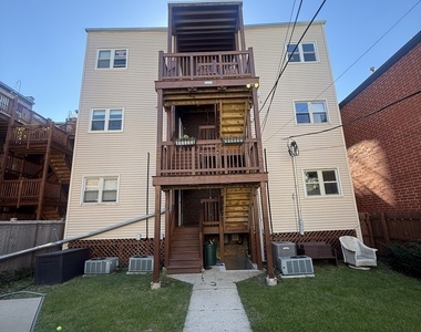 1906 W Byron Street - Photo Thumbnail 16
