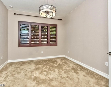 9336 Woodhurst Drive - Photo Thumbnail 9