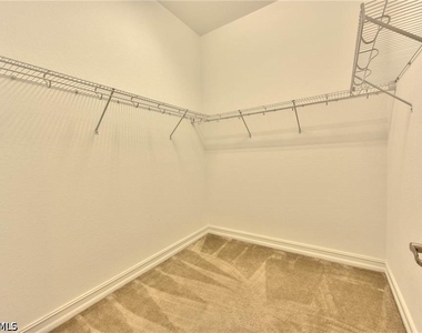 9336 Woodhurst Drive - Photo Thumbnail 16
