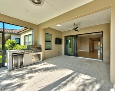 9336 Woodhurst Drive - Photo Thumbnail 25