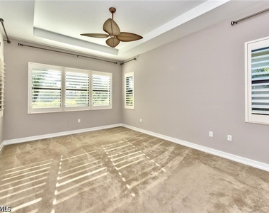 9336 Woodhurst Drive - Photo Thumbnail 10