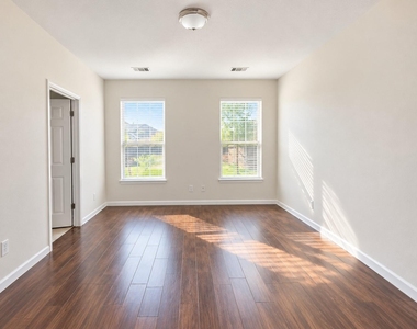 18611 White Ash Ln - Photo Thumbnail 10