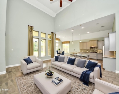 20211 Cascading Falls Boulevard - Photo Thumbnail 7