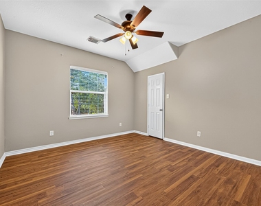 10314 Five Oaks Crossing - Photo Thumbnail 23