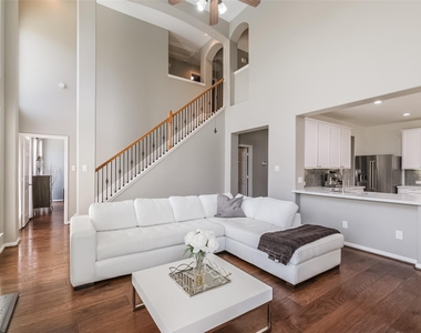10314 Five Oaks Crossing - Photo Thumbnail 15
