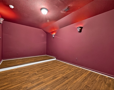 10314 Five Oaks Crossing - Photo Thumbnail 30