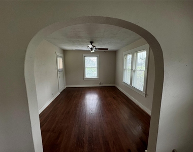 901 W 13th - Photo Thumbnail 7