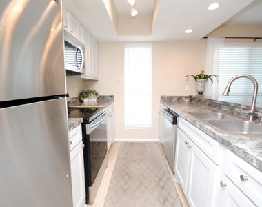 781 Country Place Drive - Photo Thumbnail 3