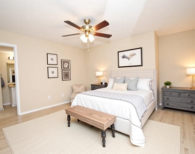 781 Country Place Drive - Photo Thumbnail 8