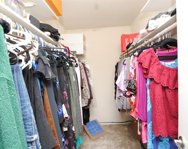 781 Country Place Drive - Photo Thumbnail 15