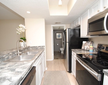 781 Country Place Drive - Photo Thumbnail 1