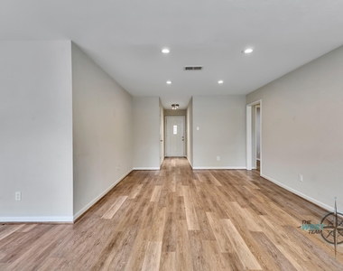 707 Hildred Avenue - Photo Thumbnail 30