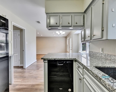 707 Hildred Avenue - Photo Thumbnail 33
