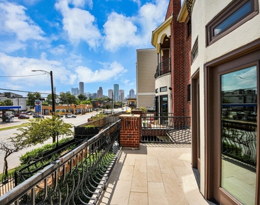 1817 Houston Avenue - Photo Thumbnail 1