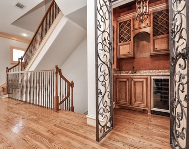 1817 Houston Avenue - Photo Thumbnail 13