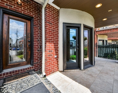 1817 Houston Avenue - Photo Thumbnail 2