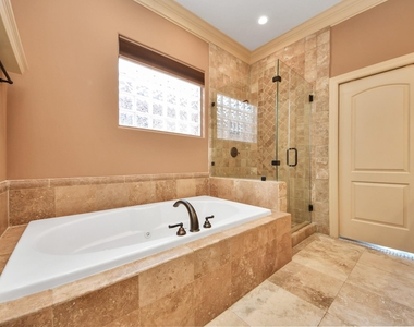 1817 Houston Avenue - Photo Thumbnail 23