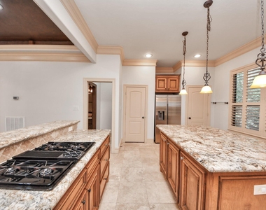 1817 Houston Avenue - Photo Thumbnail 18