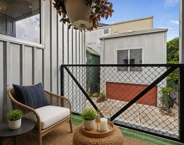 6128 Grand Boulevard - Photo Thumbnail 4