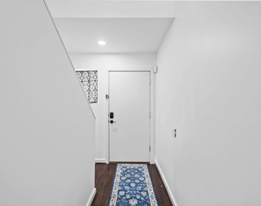 6128 Grand Boulevard - Photo Thumbnail 23