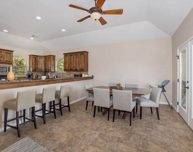 31425 Ranch Road 12 - Photo Thumbnail 5