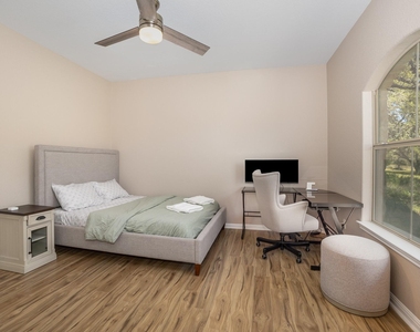 31425 Ranch Road 12 - Photo Thumbnail 15