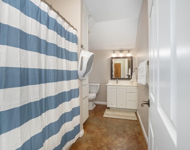 31425 Ranch Road 12 - Photo Thumbnail 16
