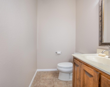 31425 Ranch Road 12 - Photo Thumbnail 8