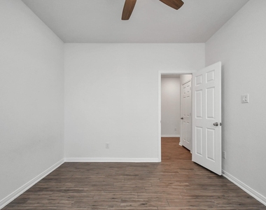 10326 Mount Winchell Drive - Photo Thumbnail 27