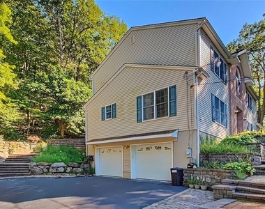 281 Kinnelon - Photo Thumbnail 2