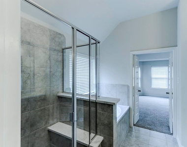4015 Houberry Loop - Photo Thumbnail 16