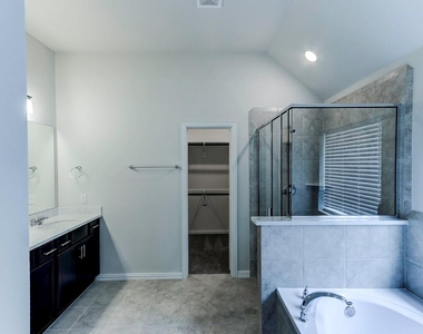 4015 Houberry Loop - Photo Thumbnail 13
