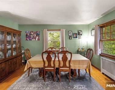 340 Saddle River - Photo Thumbnail 4