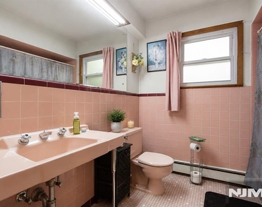340 Saddle River - Photo Thumbnail 15