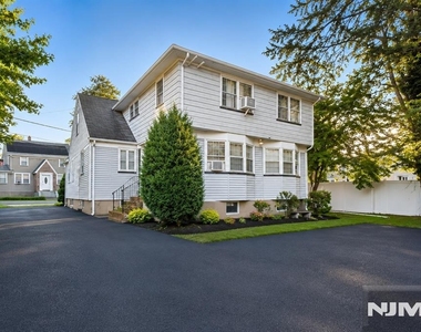 340 Saddle River - Photo Thumbnail 16