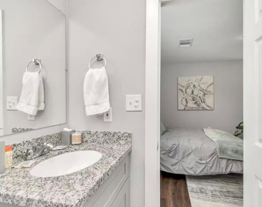 6608 Haight Street - Photo Thumbnail 8