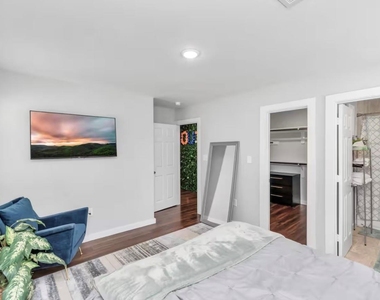 6608 Haight Street - Photo Thumbnail 6