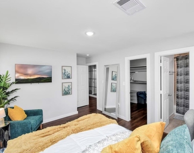 6608 Haight Street - Photo Thumbnail 13