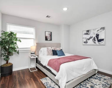 6608 Haight Street - Photo Thumbnail 7