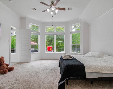 13812 N Lake Branch Lane - Photo Thumbnail 23