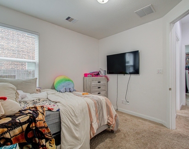 13812 N Lake Branch Lane - Photo Thumbnail 40