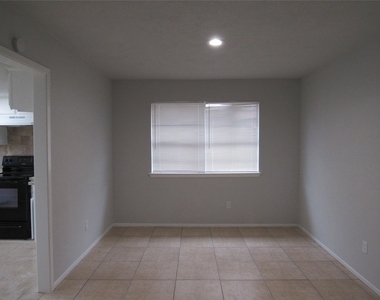8619 Little River Road - Photo Thumbnail 5