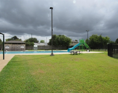 8619 Little River Road - Photo Thumbnail 41