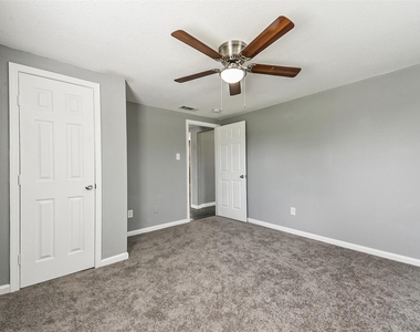 13252 Kanak Street - Photo Thumbnail 15