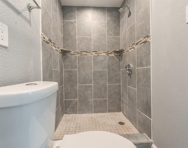 13252 Kanak Street - Photo Thumbnail 6