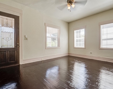 1304 Truxillo Street - Photo Thumbnail 3
