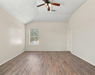 4610 Parkstone Bend Court - Photo Thumbnail 21